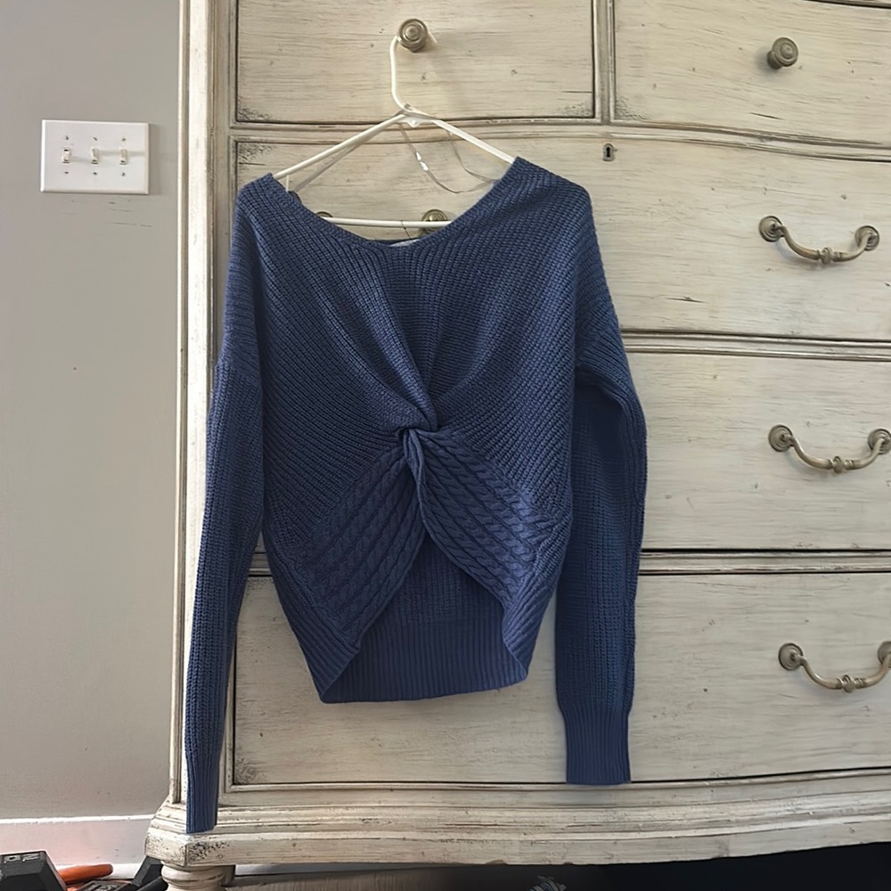 Fully Circle Trends sweater